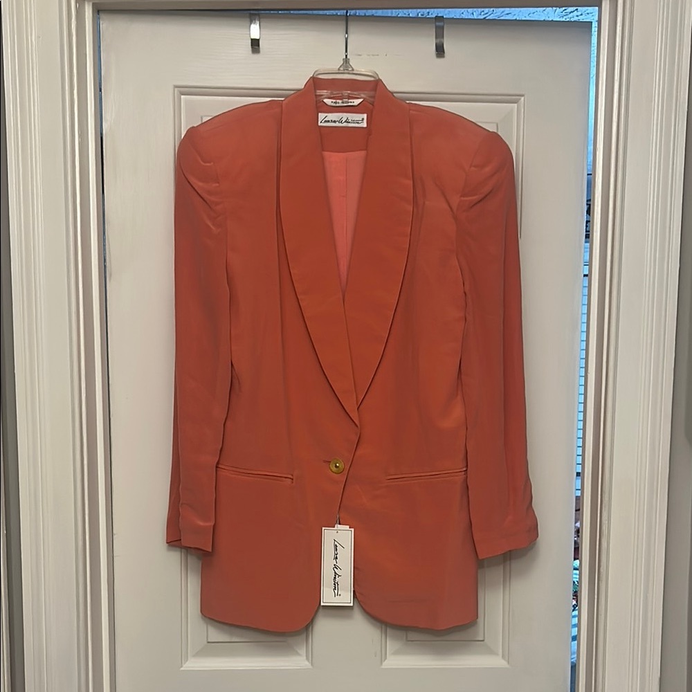 Vintage  Laura Winston Chic Coral Retro Blazer with Gold Beveled Buttons Size M